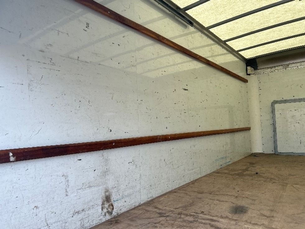 Light Duty Box Truck-Light and Medium Duty Trucks-Ford-2022-E350-Fresno-CA-80,847\n\t\tmiles-$ 32,000 - Image 10
