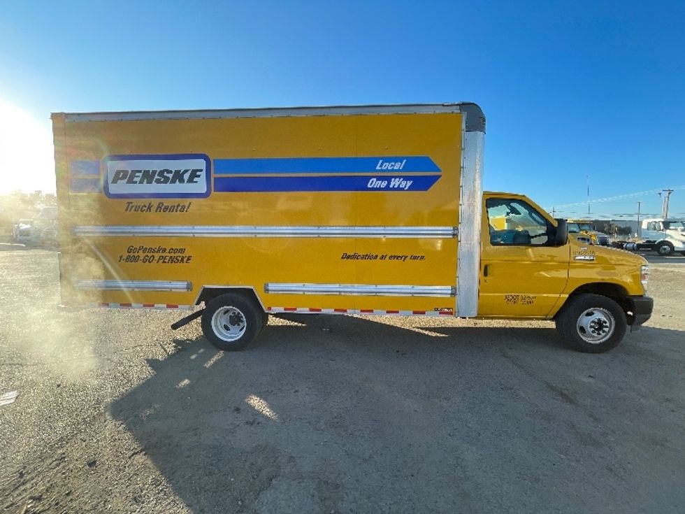 Light Duty Box Truck-Light and Medium Duty Trucks-Ford-2022-E350-Fresno-CA-82,663\n\t\tmiles-$ 37,000 - Image 13