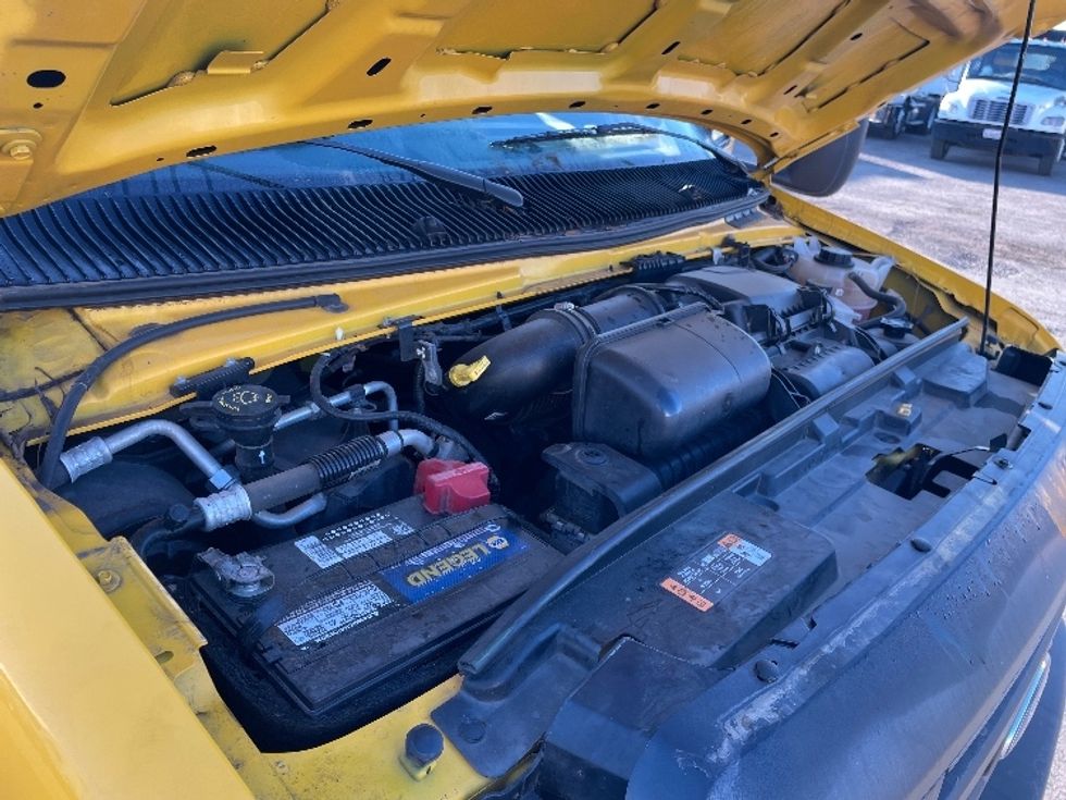 Light Duty Box Truck-Light and Medium Duty Trucks-Ford-2022-E350-Fresno-CA-82,663\n\t\tmiles-$ 37,000 - Image 21