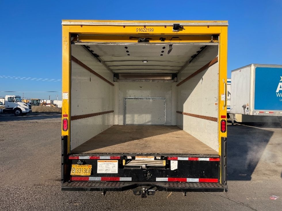 Light Duty Box Truck-Light and Medium Duty Trucks-Ford-2022-E350-Fresno-CA-82,663\n\t\tmiles-$ 37,000 - Image 8