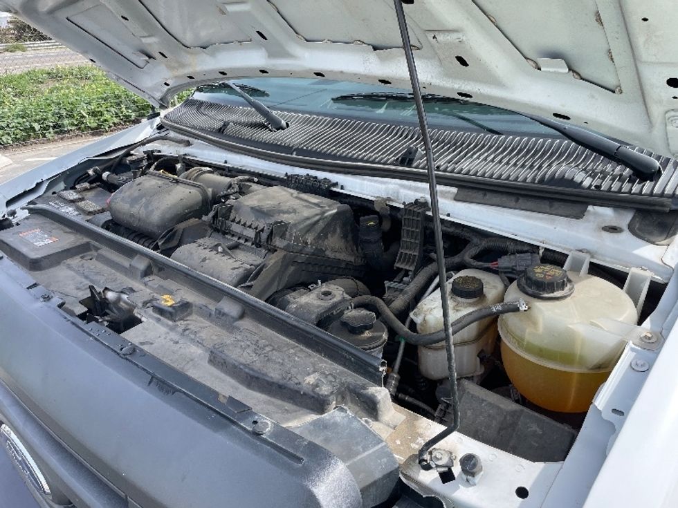 Light Duty Box Truck-Light and Medium Duty Trucks-Ford-2022-E350-Fresno-CA-85,745\n\t\tmiles-$ 38,000 - Image 22