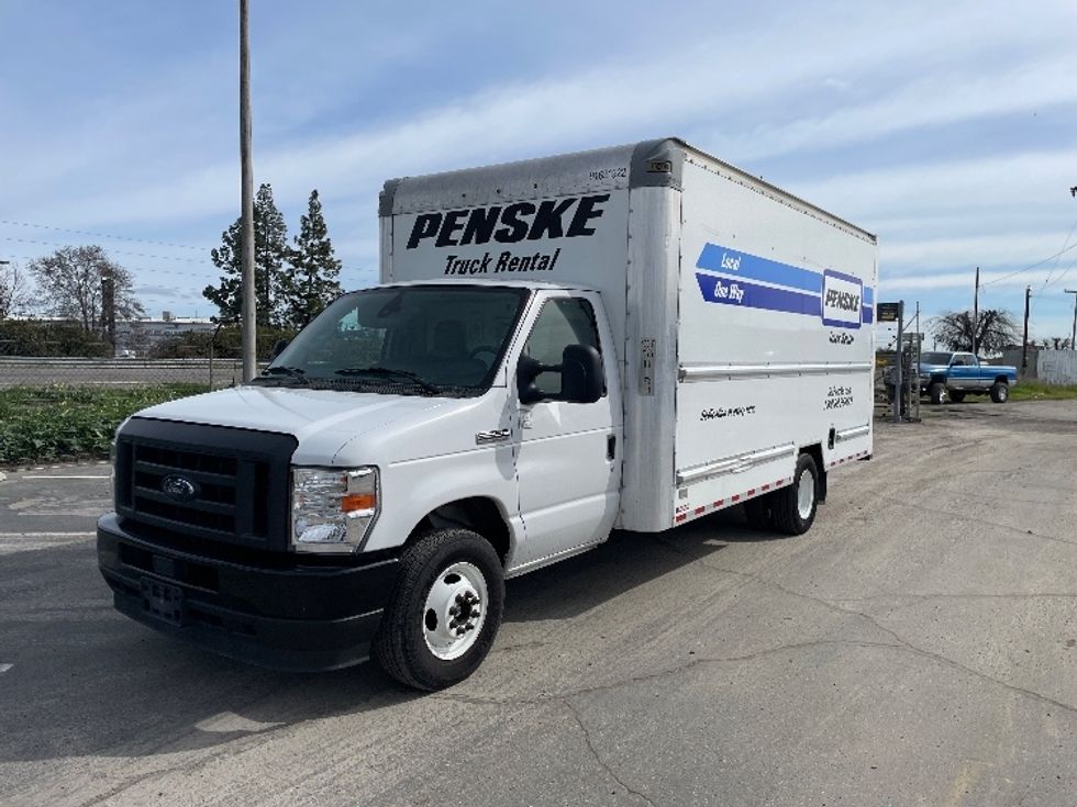 Light Duty Box Truck-Light and Medium Duty Trucks-Ford-2022-E350-Fresno-CA-85,745\n\t\tmiles-$ 38,000 - Image 3