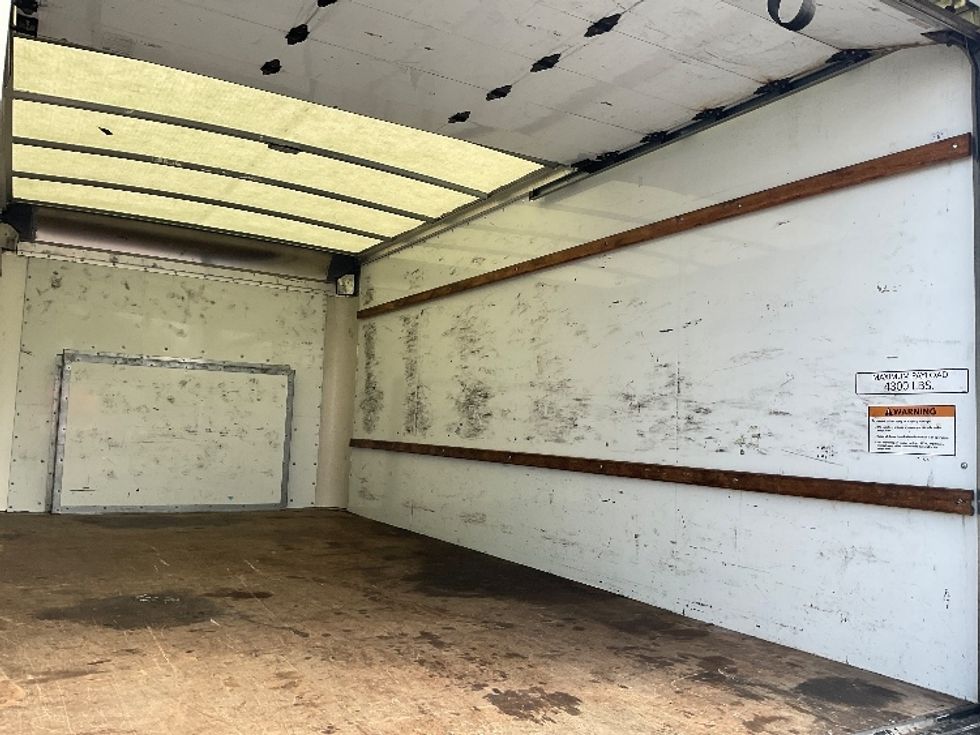 Light Duty Box Truck-Light and Medium Duty Trucks-Ford-2022-E350-Gahanna-OH-102,009\n\t\tmiles-$ 29,000 - Image 12