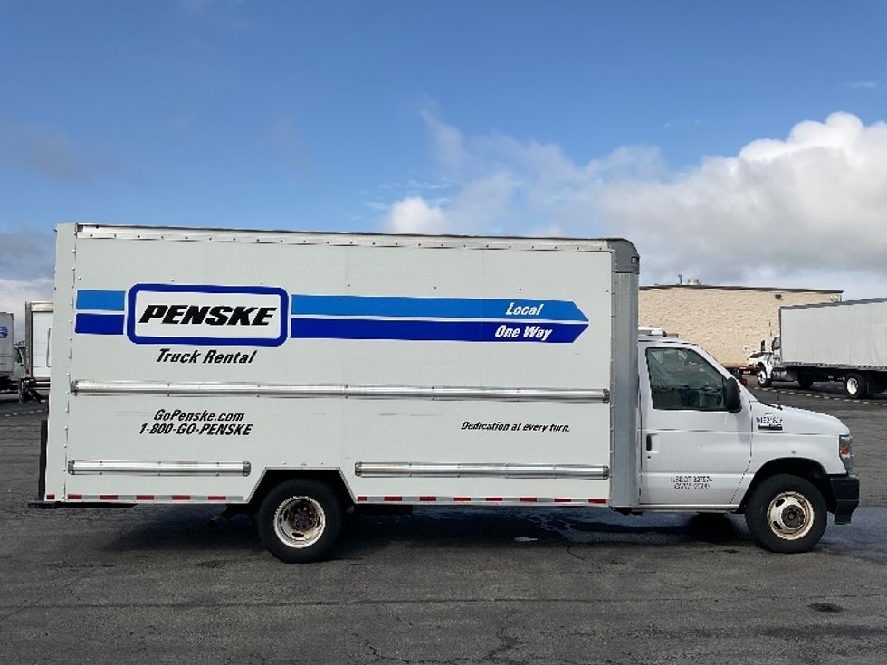 Light Duty Box Truck-Light and Medium Duty Trucks-Ford-2022-E350-Gahanna-OH-102,009\n\t\tmiles-$ 29,000 - Image 14