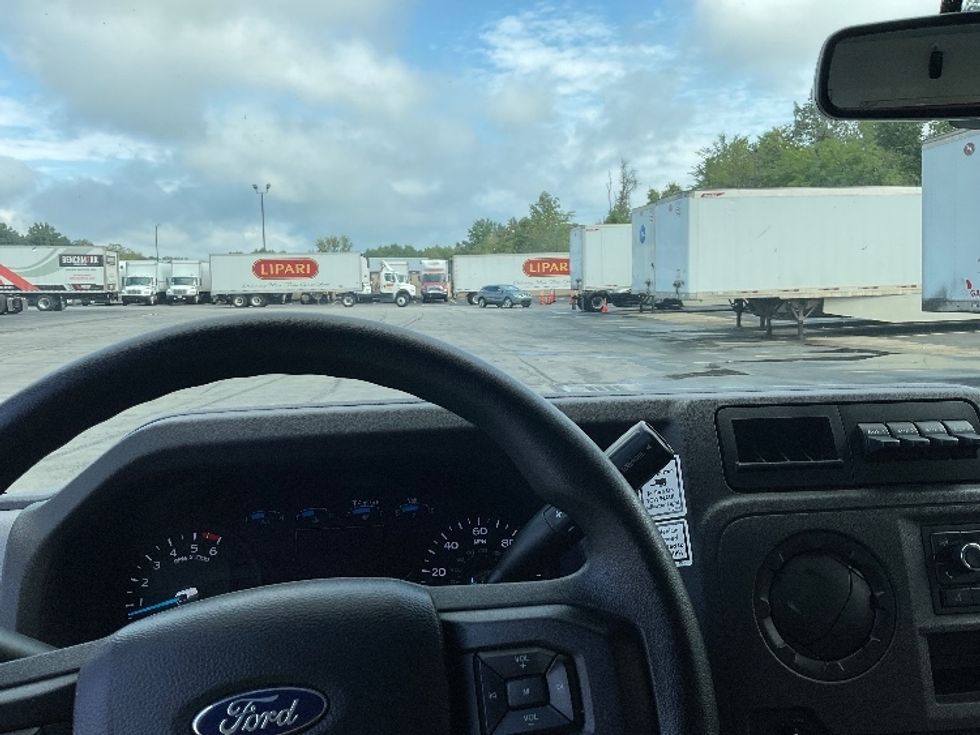 Light Duty Box Truck-Light and Medium Duty Trucks-Ford-2022-E350-Gahanna-OH-102,009\n\t\tmiles-$ 29,000 - Image 19