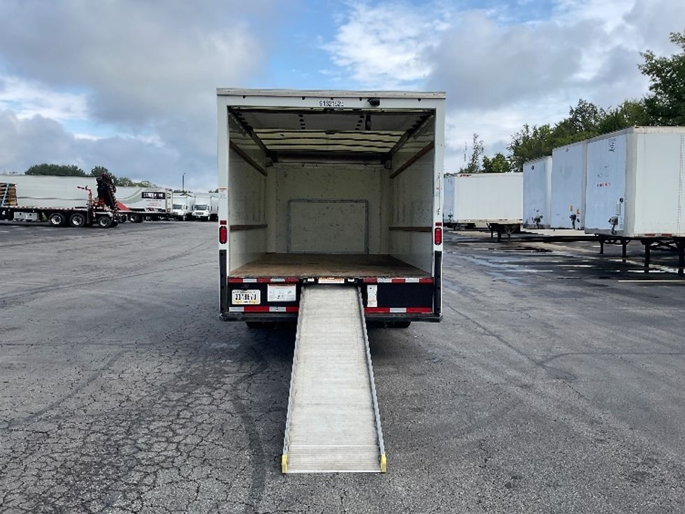 Light Duty Box Truck-Light and Medium Duty Trucks-Ford-2022-E350-Gahanna-OH-102,009\n\t\tmiles-$ 29,000 - Image 9