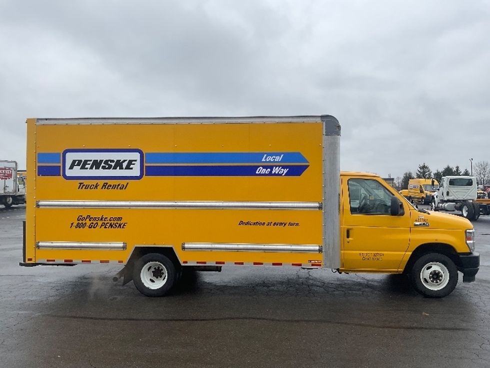Light Duty Box Truck-Light and Medium Duty Trucks-Ford-2022-E350-Gahanna-OH-127,547\n\t\tmiles-$ 22,750 - Image 12