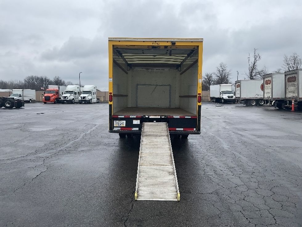 Light Duty Box Truck-Light and Medium Duty Trucks-Ford-2022-E350-Gahanna-OH-127,547\n\t\tmiles-$ 22,750 - Image 9