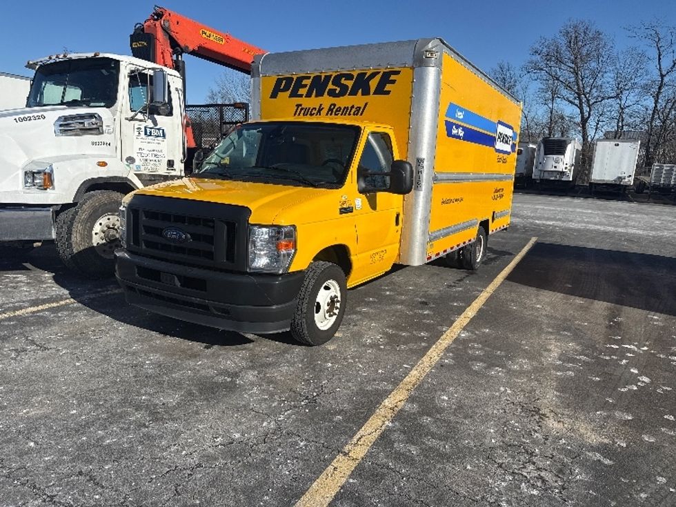 Light Duty Box Truck-Light and Medium Duty Trucks-Ford-2022-E350-Gahanna-OH-86,771\n\t\tmiles-$ 28,500 - Image 1