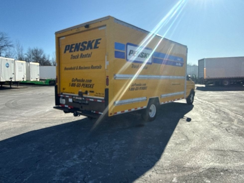 Light Duty Box Truck-Light and Medium Duty Trucks-Ford-2022-E350-Gahanna-OH-86,771\n\t\tmiles-$ 28,500 - Image 10