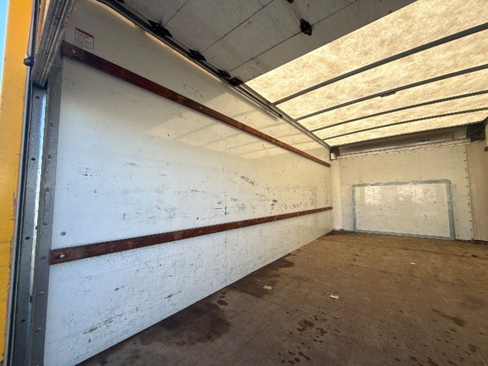 Light Duty Box Truck-Light and Medium Duty Trucks-Ford-2022-E350-Gahanna-OH-86,771\n\t\tmiles-$ 28,500 - Image 11