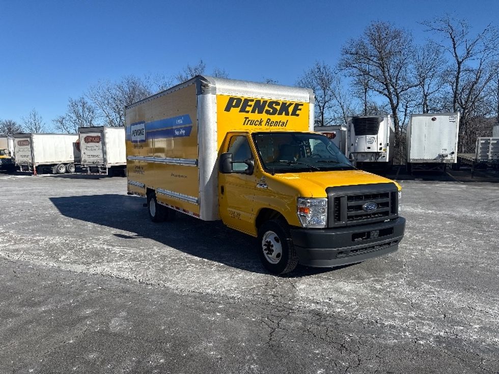 Light Duty Box Truck-Light and Medium Duty Trucks-Ford-2022-E350-Gahanna-OH-86,771\n\t\tmiles-$ 28,500 - Image 3