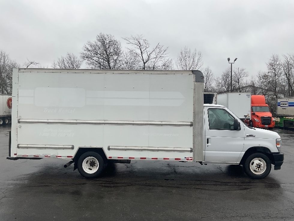 Light Duty Box Truck-Light and Medium Duty Trucks-Ford-2022-E350-Gahanna-OH-93,990\n\t\tmiles-$ 30,500 - Image 15