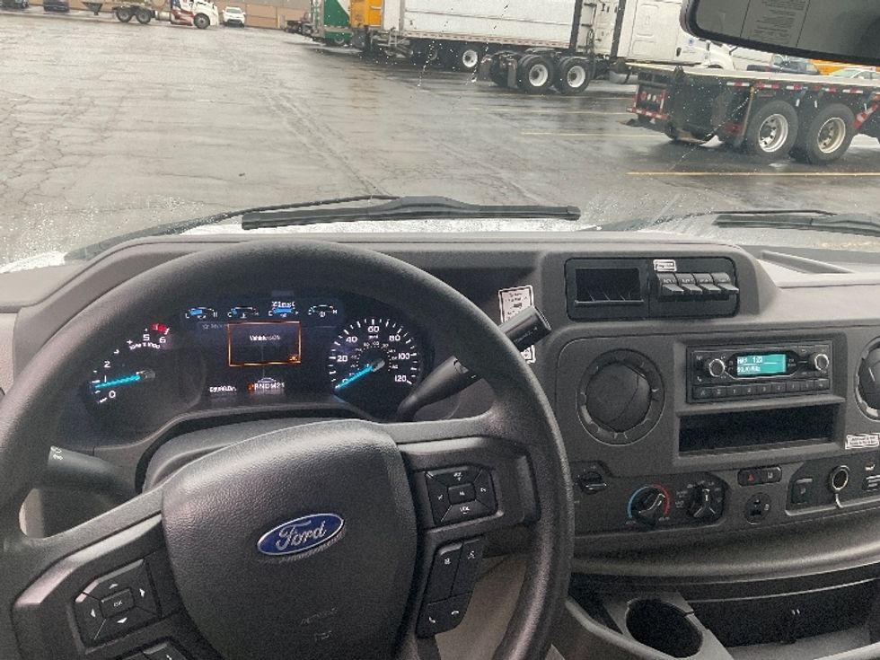 Light Duty Box Truck-Light and Medium Duty Trucks-Ford-2022-E350-Gahanna-OH-93,990\n\t\tmiles-$ 30,500 - Image 18