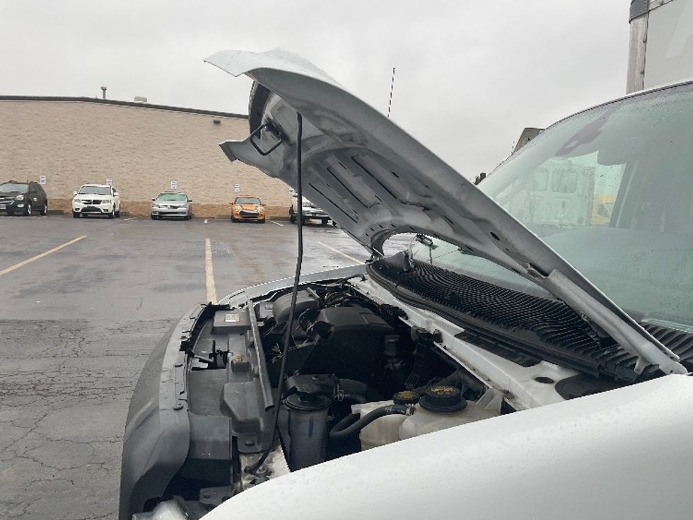 Light Duty Box Truck-Light and Medium Duty Trucks-Ford-2022-E350-Gahanna-OH-93,990\n\t\tmiles-$ 30,500 - Image 24