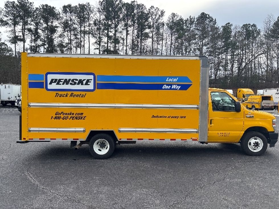Light Duty Box Truck-Light and Medium Duty Trucks-Ford-2022-E350-Gainesville-GA-102,000\n\t\tmiles-$ 29,000 - Image 15
