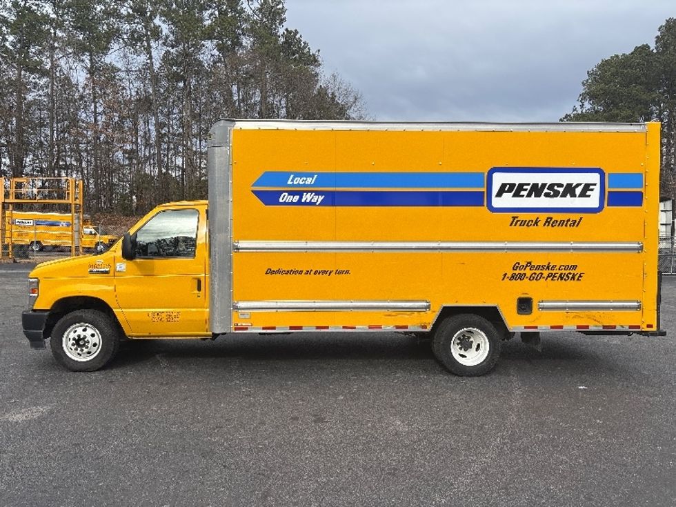 Light Duty Box Truck-Light and Medium Duty Trucks-Ford-2022-E350-Gainesville-GA-102,000\n\t\tmiles-$ 29,000 - Image 4