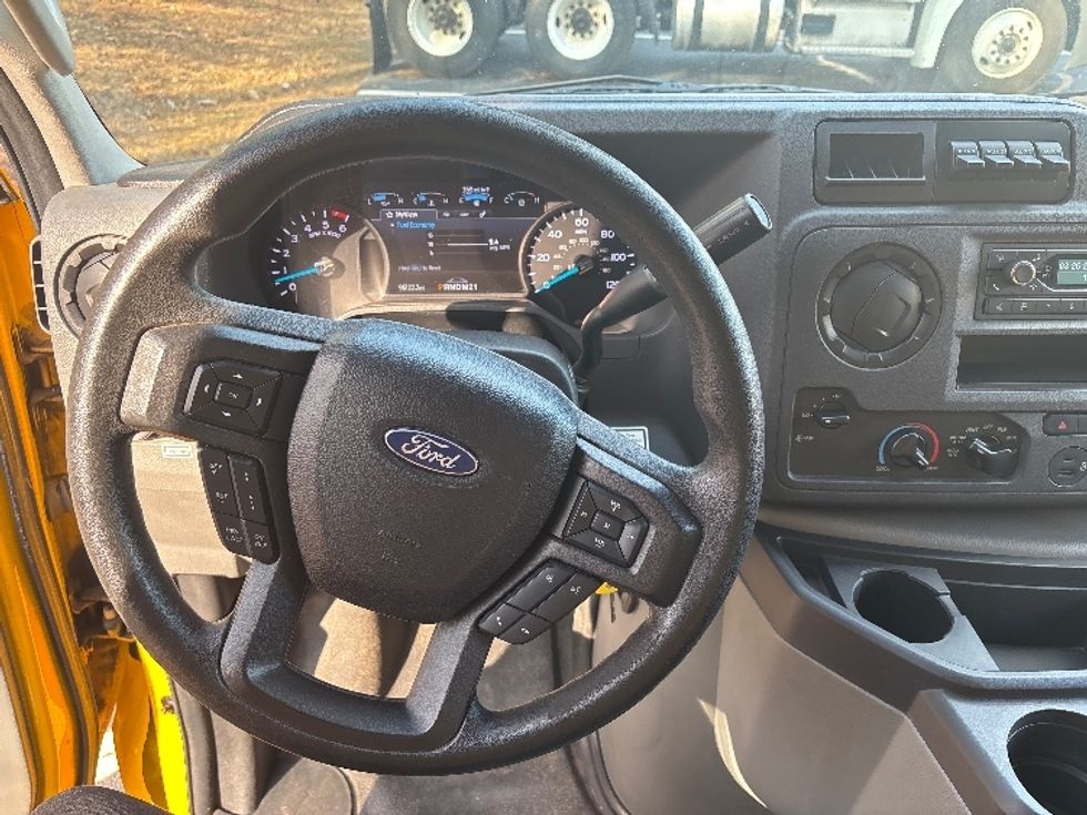 Light Duty Box Truck-Light and Medium Duty Trucks-Ford-2022-E350-Gainesville-GA-95,148\n\t\tmiles-$ 30,000 - Image 17
