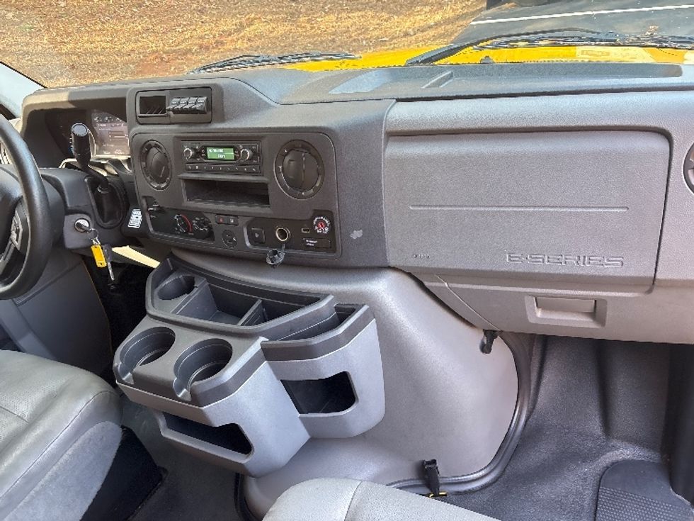 Light Duty Box Truck-Light and Medium Duty Trucks-Ford-2022-E350-Gainesville-GA-95,148\n\t\tmiles-$ 30,000 - Image 20