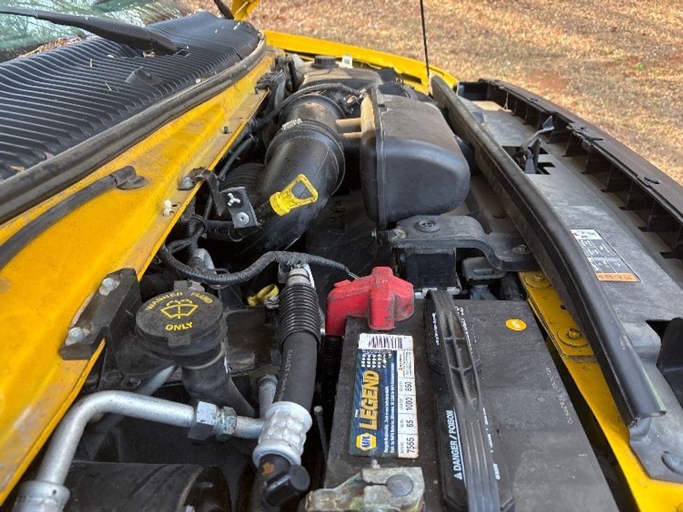 Light Duty Box Truck-Light and Medium Duty Trucks-Ford-2022-E350-Gainesville-GA-95,148\n\t\tmiles-$ 30,000 - Image 22