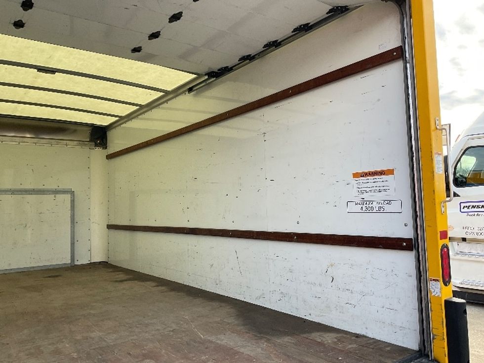 Light Duty Box Truck-Light and Medium Duty Trucks-Ford-2022-E350-Gainesville-GA-97,667\n\t\tmiles-$ 29,500 - Image 12