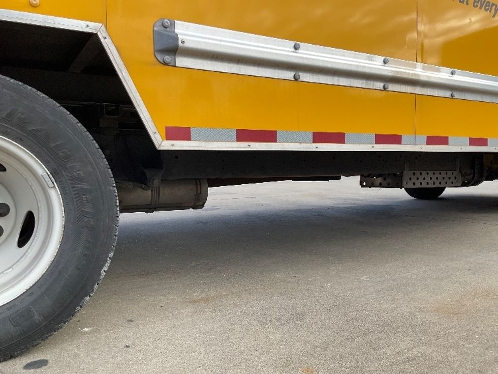 Light Duty Box Truck-Light and Medium Duty Trucks-Ford-2022-E350-Gainesville-GA-97,667\n\t\tmiles-$ 29,500 - Image 14