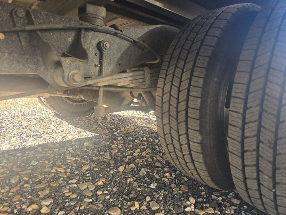 Light Duty Box Truck-Light and Medium Duty Trucks-Ford-2022-E350-Gainesville-GA-97,667\n\t\tmiles-$ 29,500 - Image 5