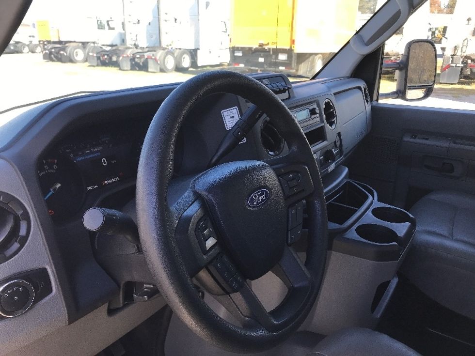 Light Duty Box Truck-Light and Medium Duty Trucks-Ford-2022-E350-Garden City-GA-65,385\n\t\tmiles-$ 43,250 - Image 17