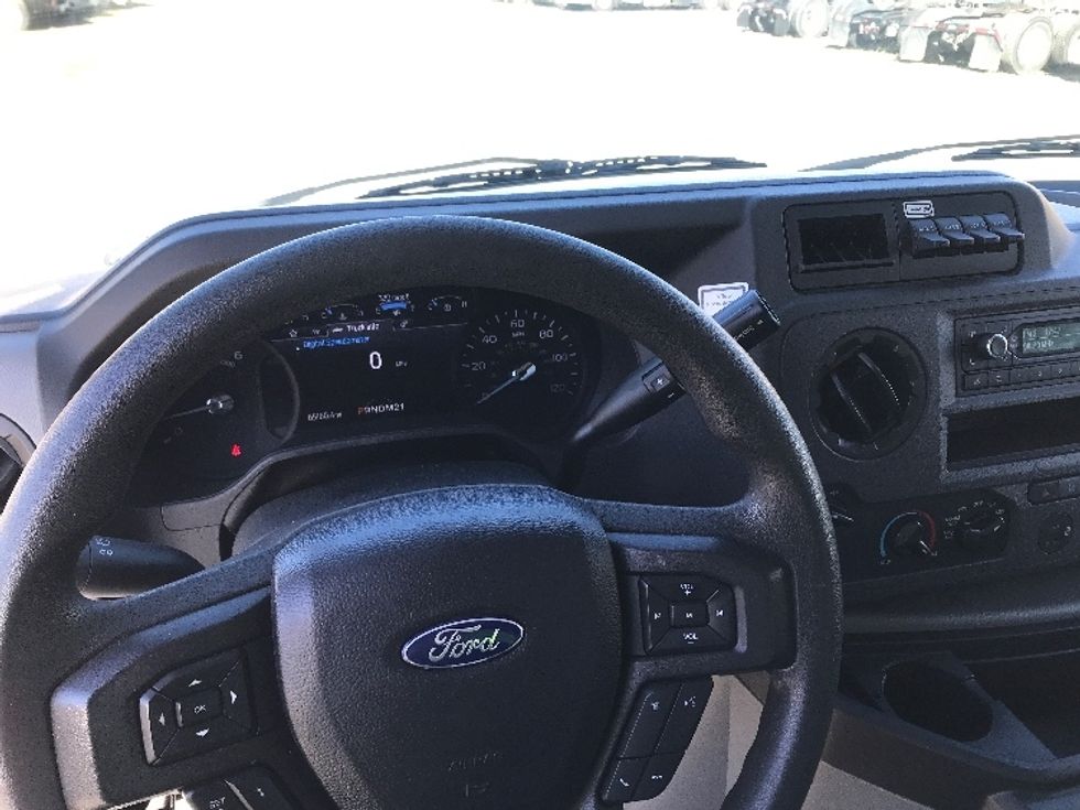 Light Duty Box Truck-Light and Medium Duty Trucks-Ford-2022-E350-Garden City-GA-65,385\n\t\tmiles-$ 43,250 - Image 18