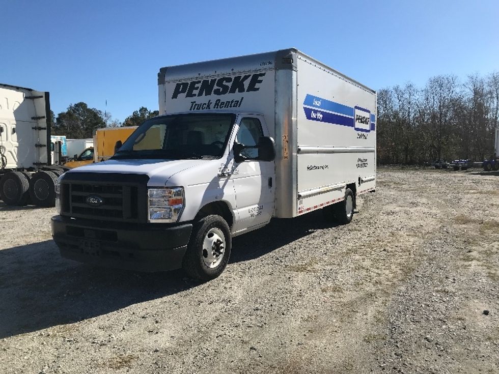 Light Duty Box Truck-Light and Medium Duty Trucks-Ford-2022-E350-Garden City-GA-65,385\n\t\tmiles-$ 43,250 - Image 3