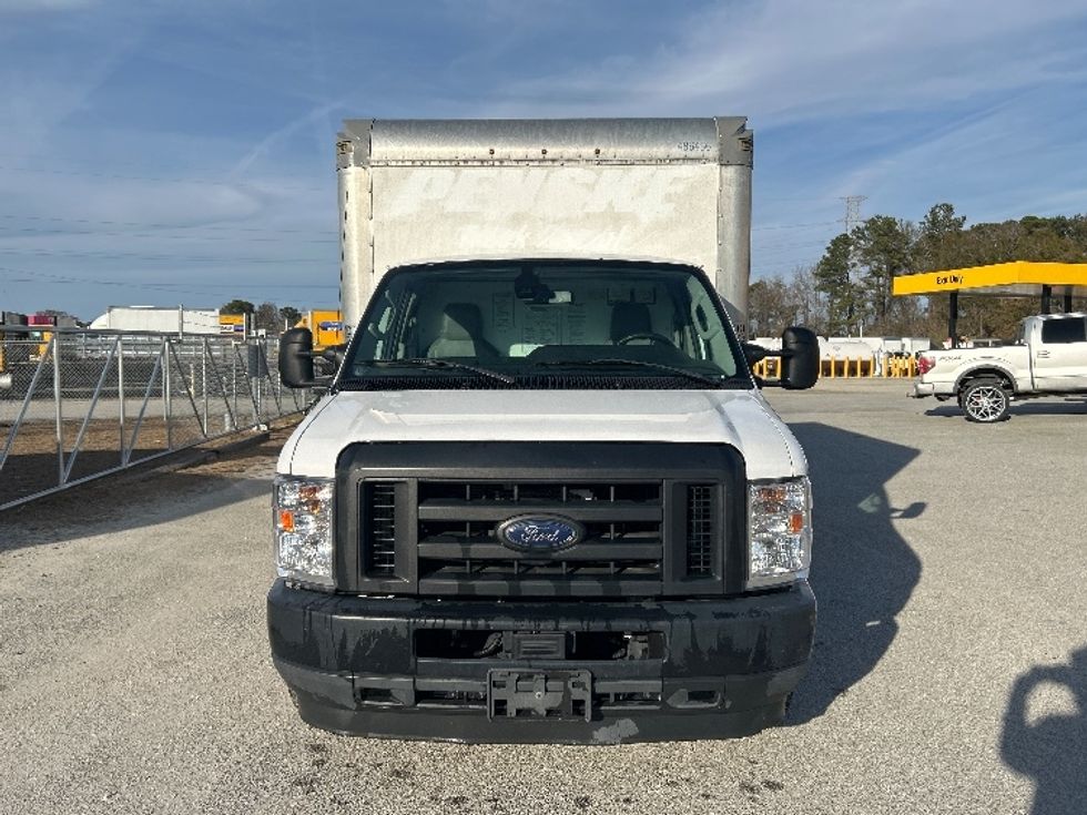 Light Duty Box Truck-Light and Medium Duty Trucks-Ford-2022-E350-Garden City-GA-87,174\n\t\tmiles-$ 34,500 - Image 2
