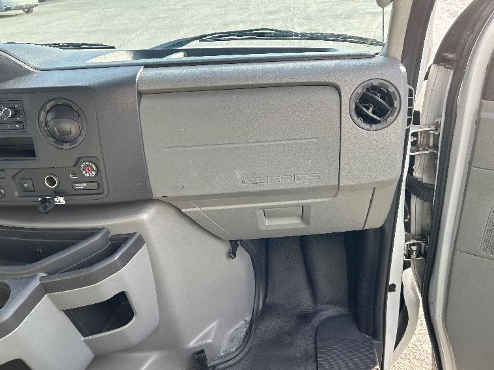 Light Duty Box Truck-Light and Medium Duty Trucks-Ford-2022-E350-Garden City-GA-87,174\n\t\tmiles-$ 34,500 - Image 21