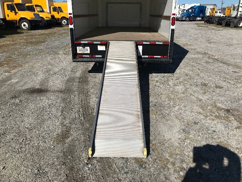 Light Duty Box Truck-Light and Medium Duty Trucks-Ford-2022-E350-Garden City-GA-87,174\n\t\tmiles-$ 34,500 - Image 9