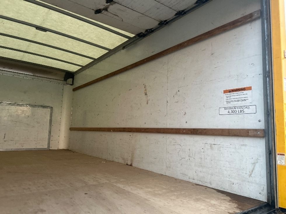 Light Duty Box Truck-Light and Medium Duty Trucks-Ford-2022-E350-Garden City-GA-89,952\n\t\tmiles-$ 31,000 - Image 11