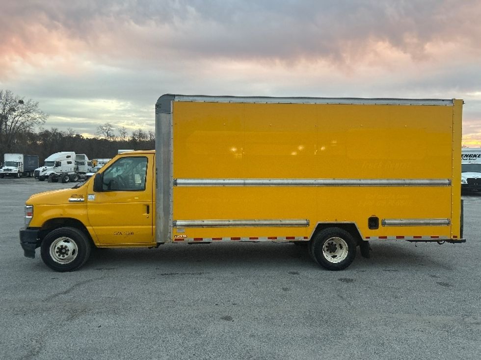 Light Duty Box Truck-Light and Medium Duty Trucks-Ford-2022-E350-Garden City-GA-89,952\n\t\tmiles-$ 31,000 - Image 4