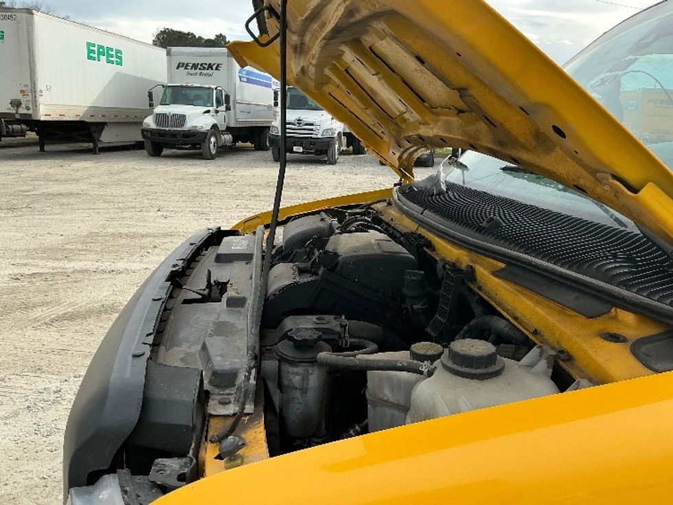 Light Duty Box Truck-Light and Medium Duty Trucks-Ford-2022-E350-Garden City-GA-99,201\n\t\tmiles-$ 29,750 - Image 24