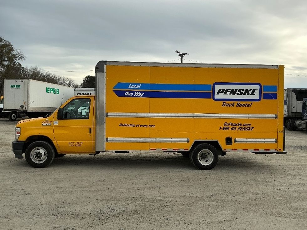 Light Duty Box Truck-Light and Medium Duty Trucks-Ford-2022-E350-Garden City-GA-99,201\n\t\tmiles-$ 29,750 - Image 4