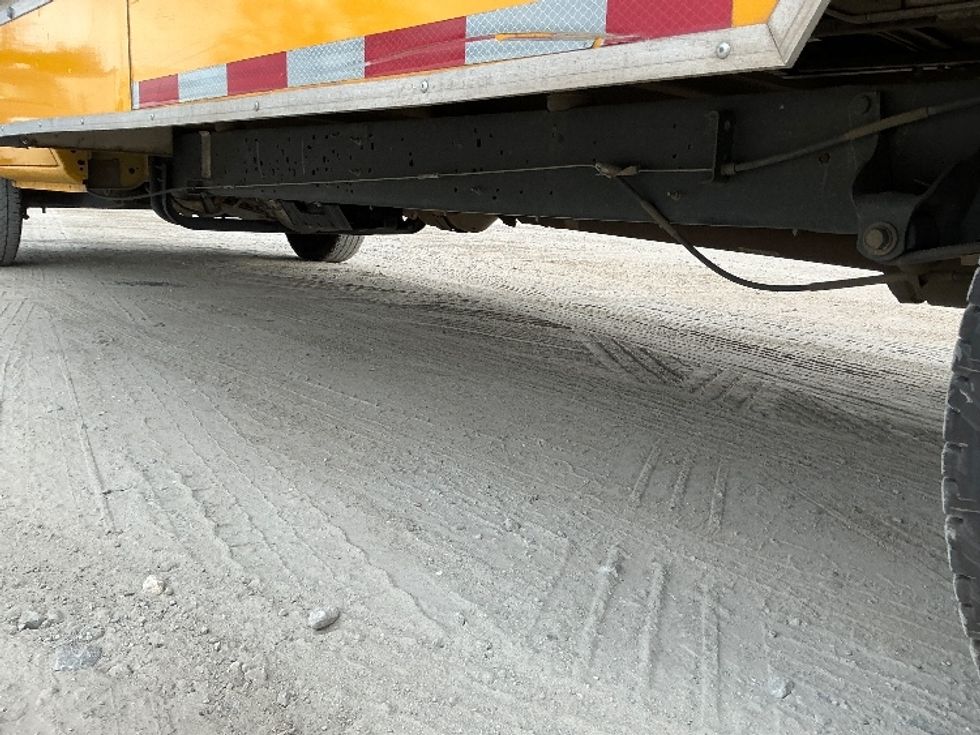 Light Duty Box Truck-Light and Medium Duty Trucks-Ford-2022-E350-Garden City-GA-99,201\n\t\tmiles-$ 29,750 - Image 5