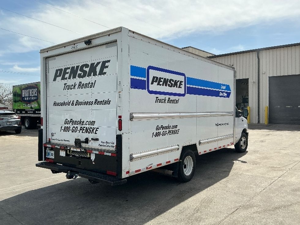 Light Duty Box Truck-Light and Medium Duty Trucks-Ford-2022-E350-Garland-TX-100,063\n\t\tmiles-$ 30,750 - Image 13