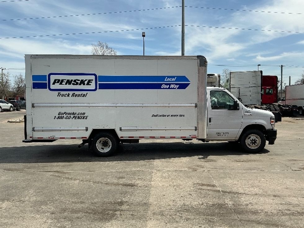 Light Duty Box Truck-Light and Medium Duty Trucks-Ford-2022-E350-Garland-TX-100,063\n\t\tmiles-$ 30,750 - Image 15