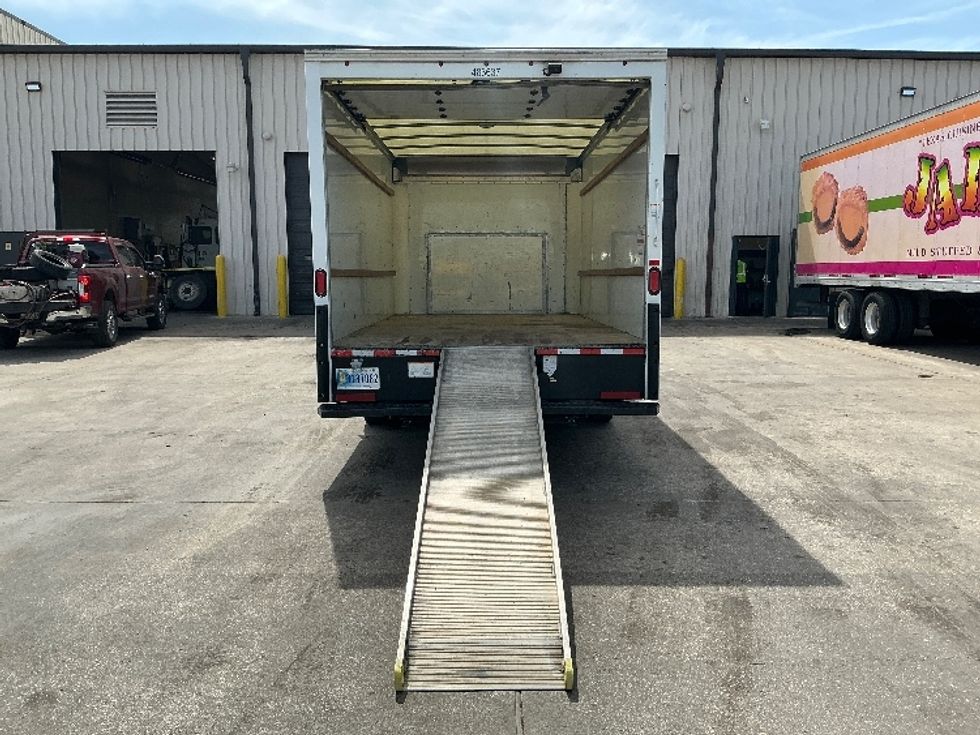 Light Duty Box Truck-Light and Medium Duty Trucks-Ford-2022-E350-Garland-TX-100,063\n\t\tmiles-$ 30,750 - Image 9