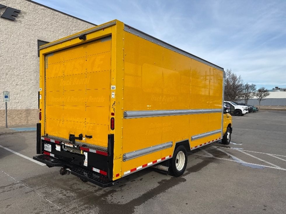 Light Duty Box Truck-Light and Medium Duty Trucks-Ford-2022-E350-Garland-TX-108,324\n\t\tmiles-$ 26,500 - Image 13