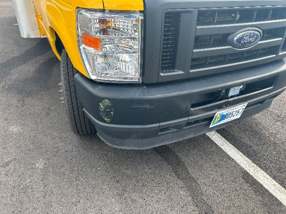 Light Duty Box Truck-Light and Medium Duty Trucks-Ford-2022-E350-Garland-TX-108,324\n\t\tmiles-$ 26,500 - Image 26