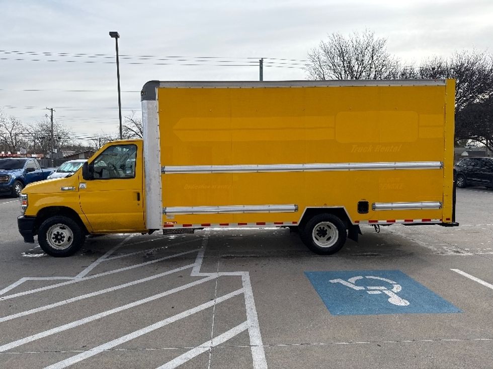 Light Duty Box Truck-Light and Medium Duty Trucks-Ford-2022-E350-Garland-TX-108,324\n\t\tmiles-$ 26,500 - Image 4