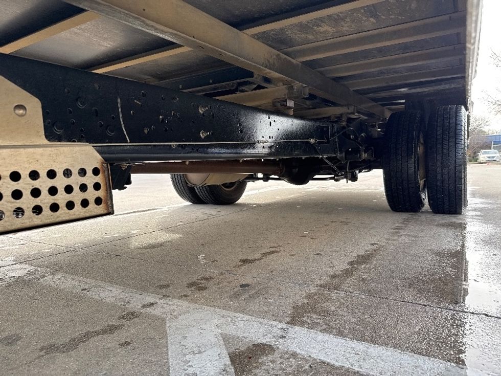 Light Duty Box Truck-Light and Medium Duty Trucks-Ford-2022-E350-Garland-TX-108,324\n\t\tmiles-$ 26,500 - Image 5