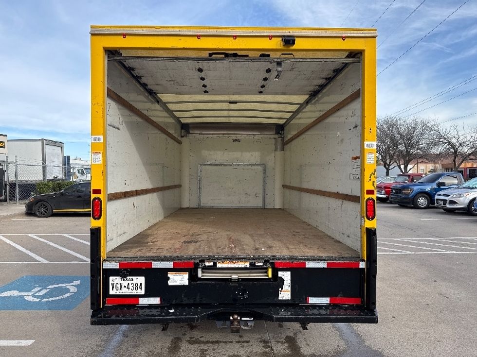 Light Duty Box Truck-Light and Medium Duty Trucks-Ford-2022-E350-Garland-TX-108,324\n\t\tmiles-$ 26,500 - Image 8