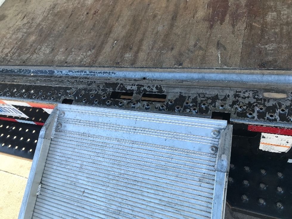 Light Duty Box Truck-Light and Medium Duty Trucks-Ford-2022-E350-Garland-TX-58,963\n\t\tmiles-$ 38,500 - Image 10