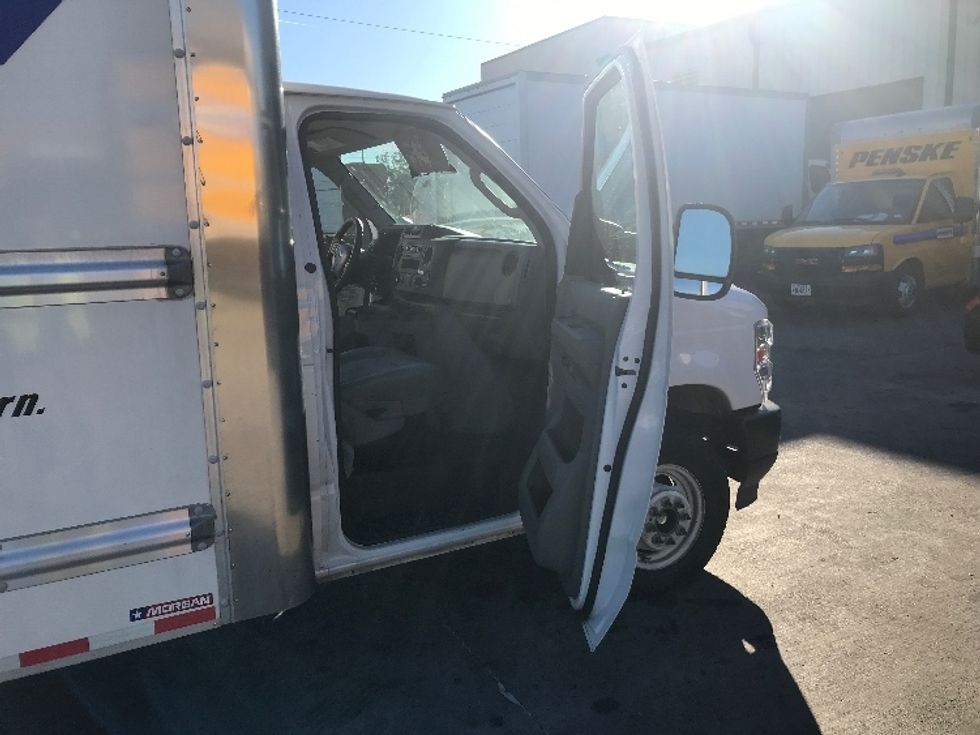 Light Duty Box Truck-Light and Medium Duty Trucks-Ford-2022-E350-Garland-TX-58,963\n\t\tmiles-$ 38,500 - Image 20