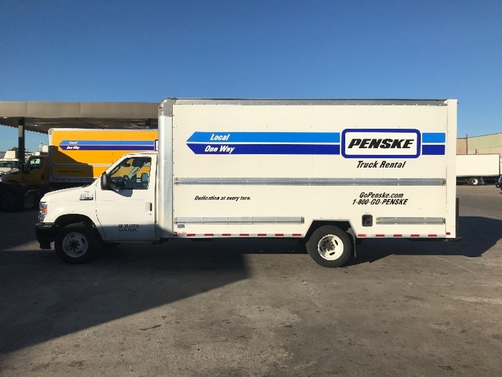 Light Duty Box Truck-Light and Medium Duty Trucks-Ford-2022-E350-Garland-TX-58,963\n\t\tmiles-$ 38,500 - Image 4