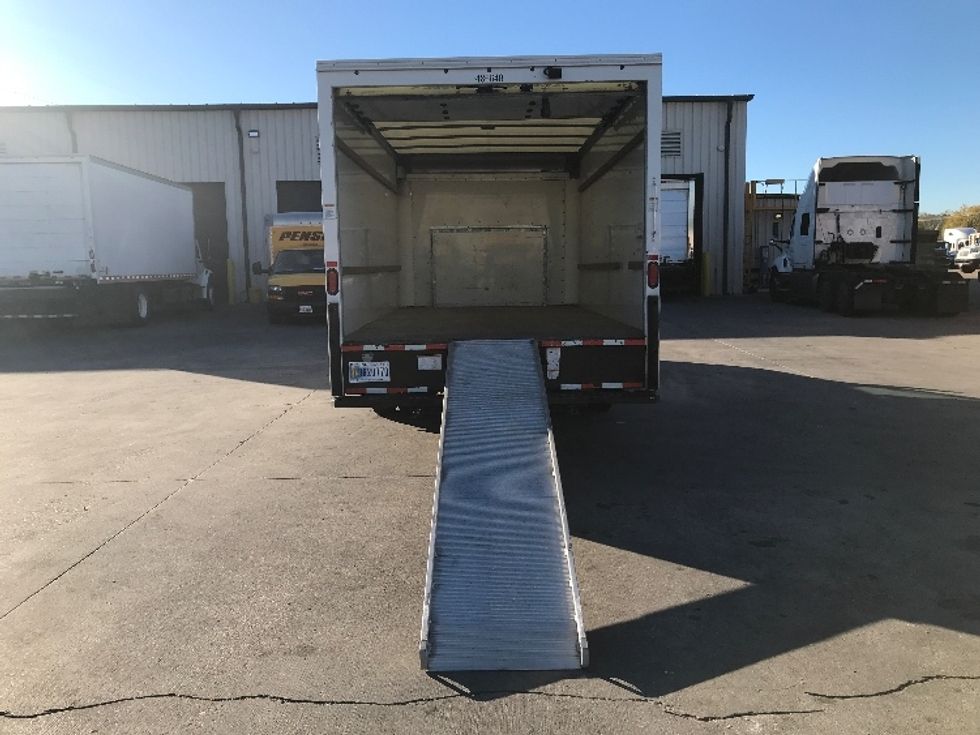 Light Duty Box Truck-Light and Medium Duty Trucks-Ford-2022-E350-Garland-TX-58,963\n\t\tmiles-$ 38,500 - Image 9